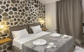 Latramys Suites