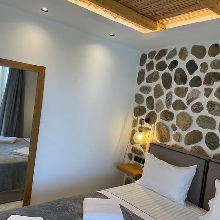Latramys Suites Μικρή Βίγλα Εξωτερικό φωτογραφία